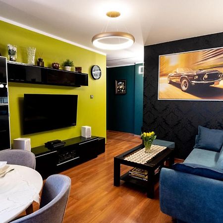 Torre Verona Apartment - 70M2, Terrace, Garage Krakow Luaran gambar