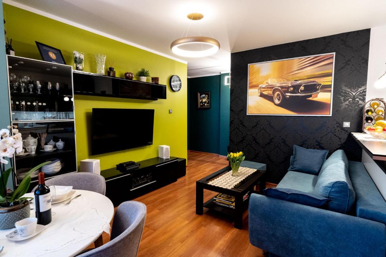 Torre Verona Apartment - 70M2, Terrace, Garage Krakow Luaran gambar