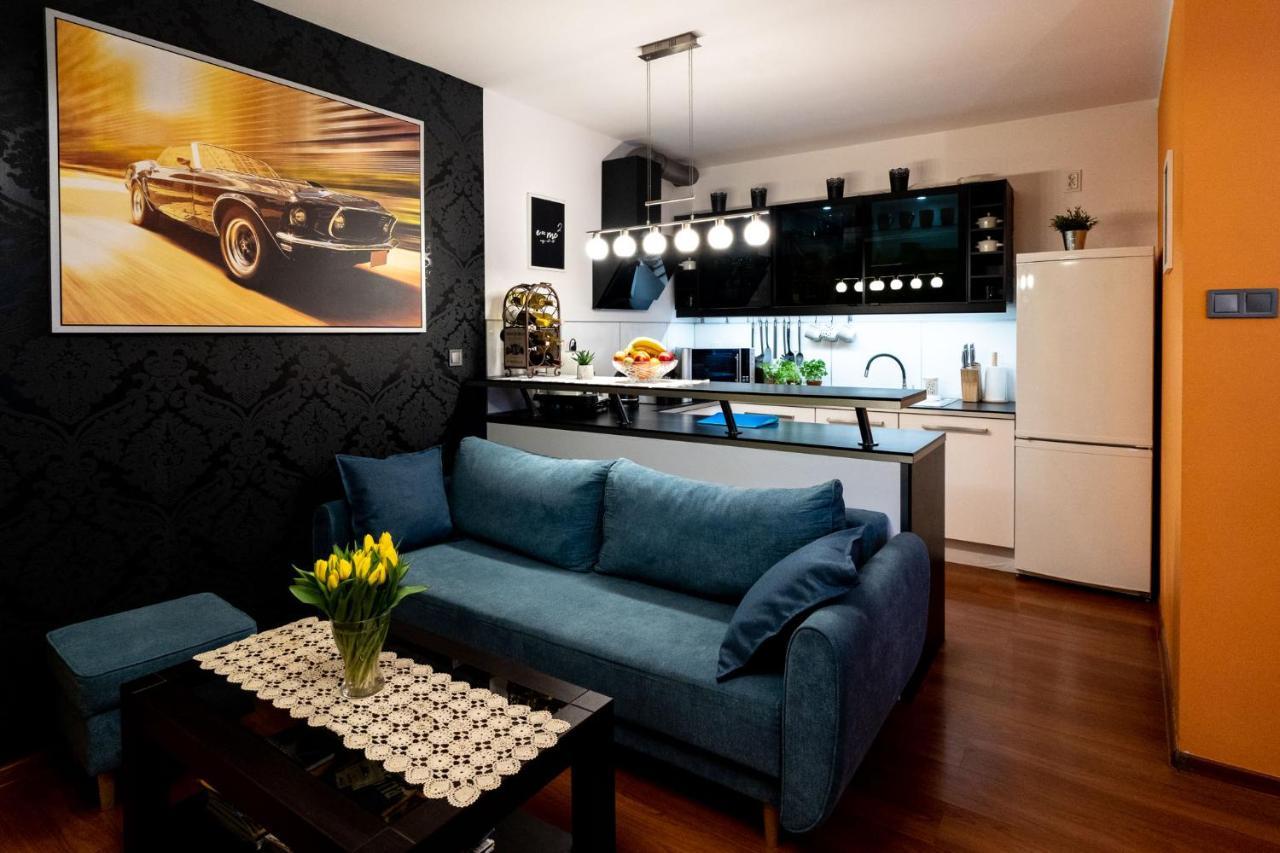 Torre Verona Apartment - 70M2, Terrace, Garage Krakow Luaran gambar