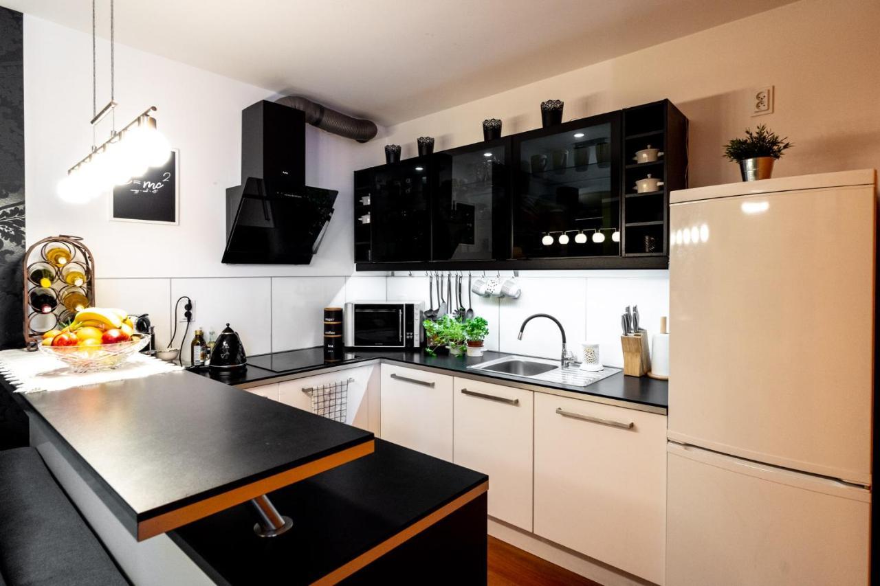 Torre Verona Apartment - 70M2, Terrace, Garage Krakow Luaran gambar