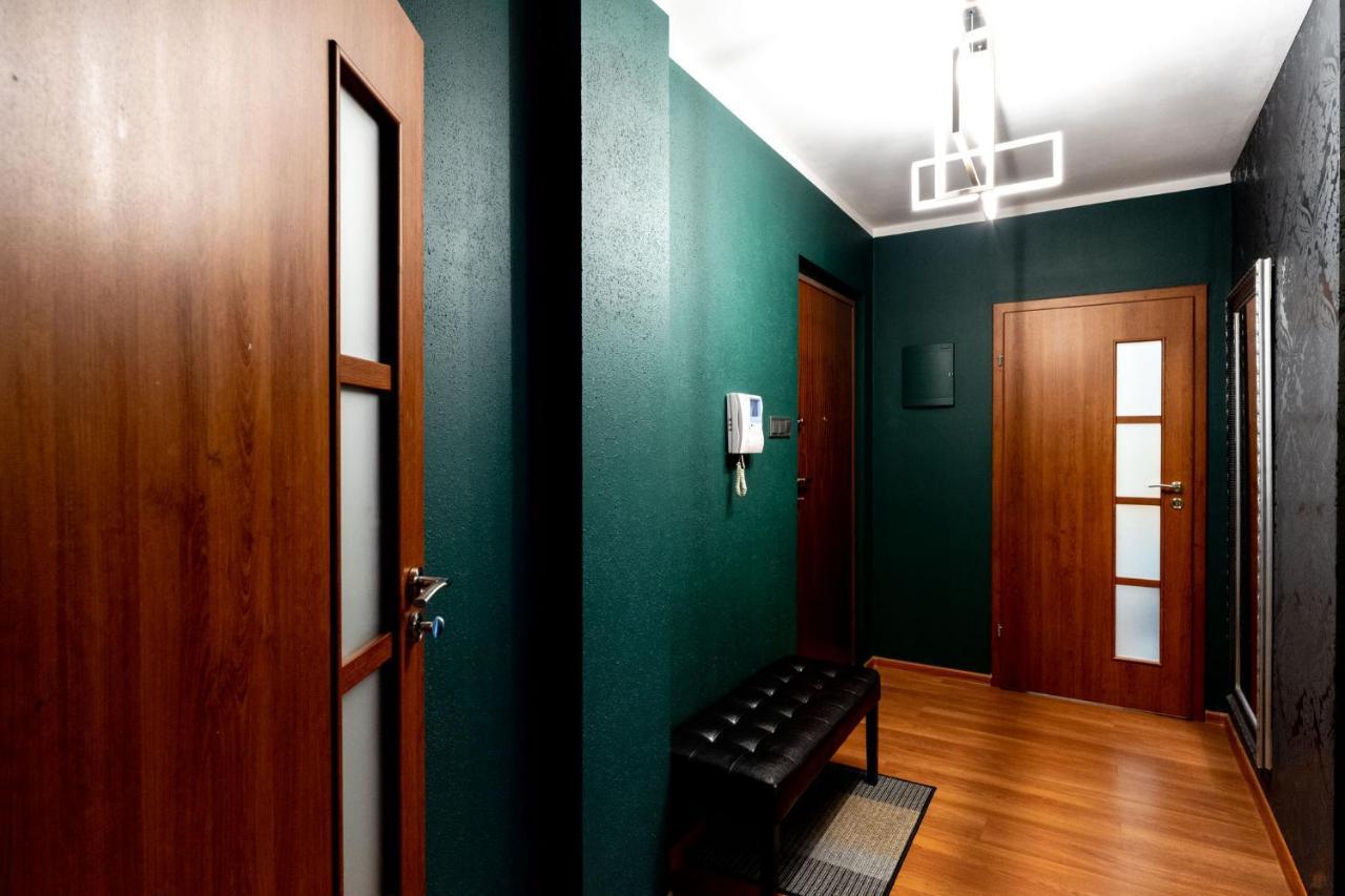 Torre Verona Apartment - 70M2, Terrace, Garage Krakow Luaran gambar