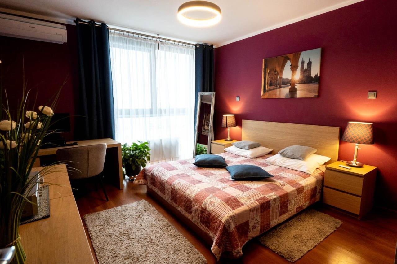 Torre Verona Apartment - 70M2, Terrace, Garage Krakow Luaran gambar