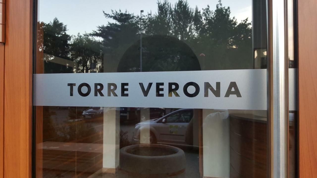 Torre Verona Apartment - 70M2, Terrace, Garage Krakow Luaran gambar